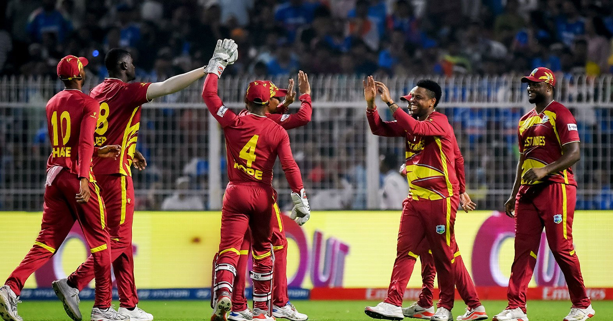 വെസ്റ്റ് ഇൻഡീസ് ക്രിക്കറ്റിൽ വൻ സാമ്പത്തിക പ്രതിസന്ധി; താരങ്ങളുടെ പ്രതിഫലം 25% വെട്ടിക്കുറച്ചു