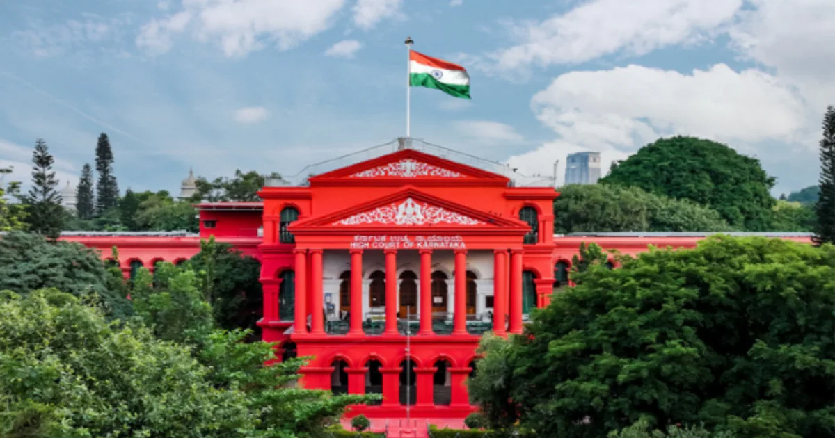 'റോഡ് കളിസ്ഥലമല്ല, കാറുകൾ കളിക്കോപ്പുമല്ല': കർണാടകയിൽ പിതാവിന്റെ ഹർജി തള്ളി ഹൈക്കോടതി