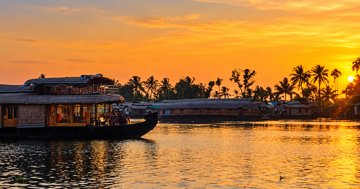 കുട്ടനാടിന്റെ സൗന്ദര്യം കുറഞ്ഞ ചെലവിൽ ആസ്വദിക്കാം; ജലഗതാഗത വകുപ്പിന്റെ സൺസെറ്റ് ക്രൂയിസ് ബോട്ട് സർവീസ് തുടങ്ങി